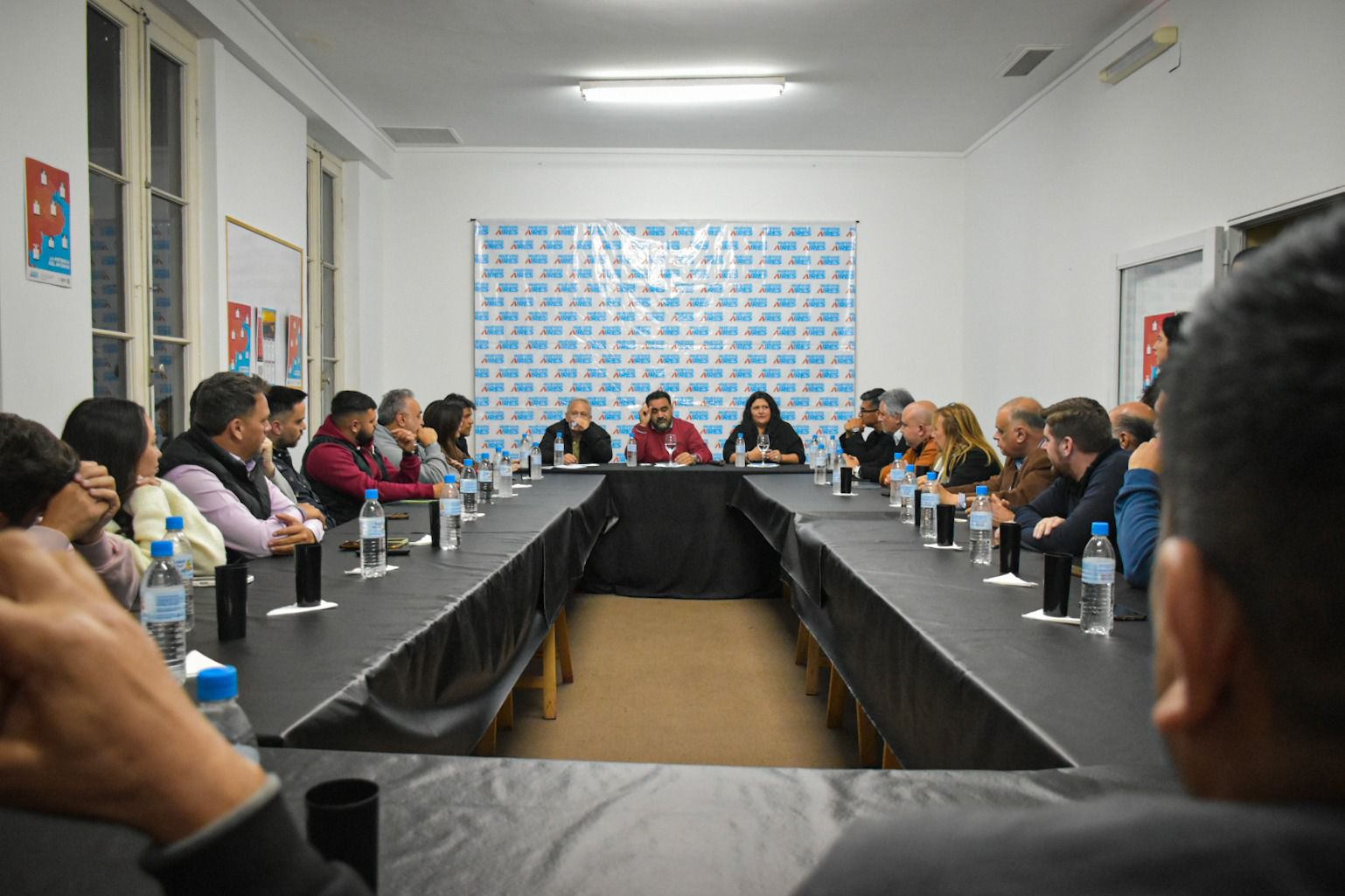 Fabián Luayza encabezó una mesa de trabajo de Nuevos Aires con dirigentes de la primera y Tercera Sección Electoral