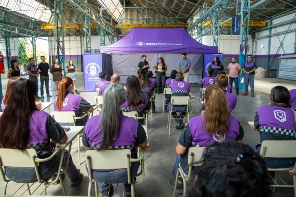 El Municipio entregó credenciales a inspectores de tránsito y de vía pública de la agencia de ordenamiento urbano y vial