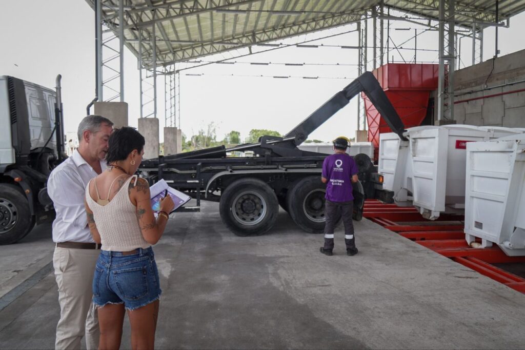 Mayra participó de la puesta en funcionamiento de las nuevas tolvas del EcoParque y supervisó el avance de la planta de hormigón municipal