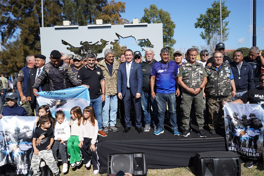 Florencio Varela conmemoró el Día del Veterano y Caídos en la Guerra de Malvinas