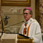 García Cuerva pidió por los jubilados y criticó al «terrorismo de las redes» ante la presencia de Milei