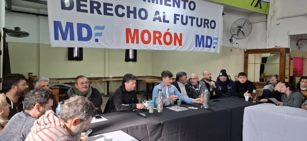Lucas Ghi presentó la mesa política de Kicillof en Morón y destacó al gobernador como la contracara de Milei