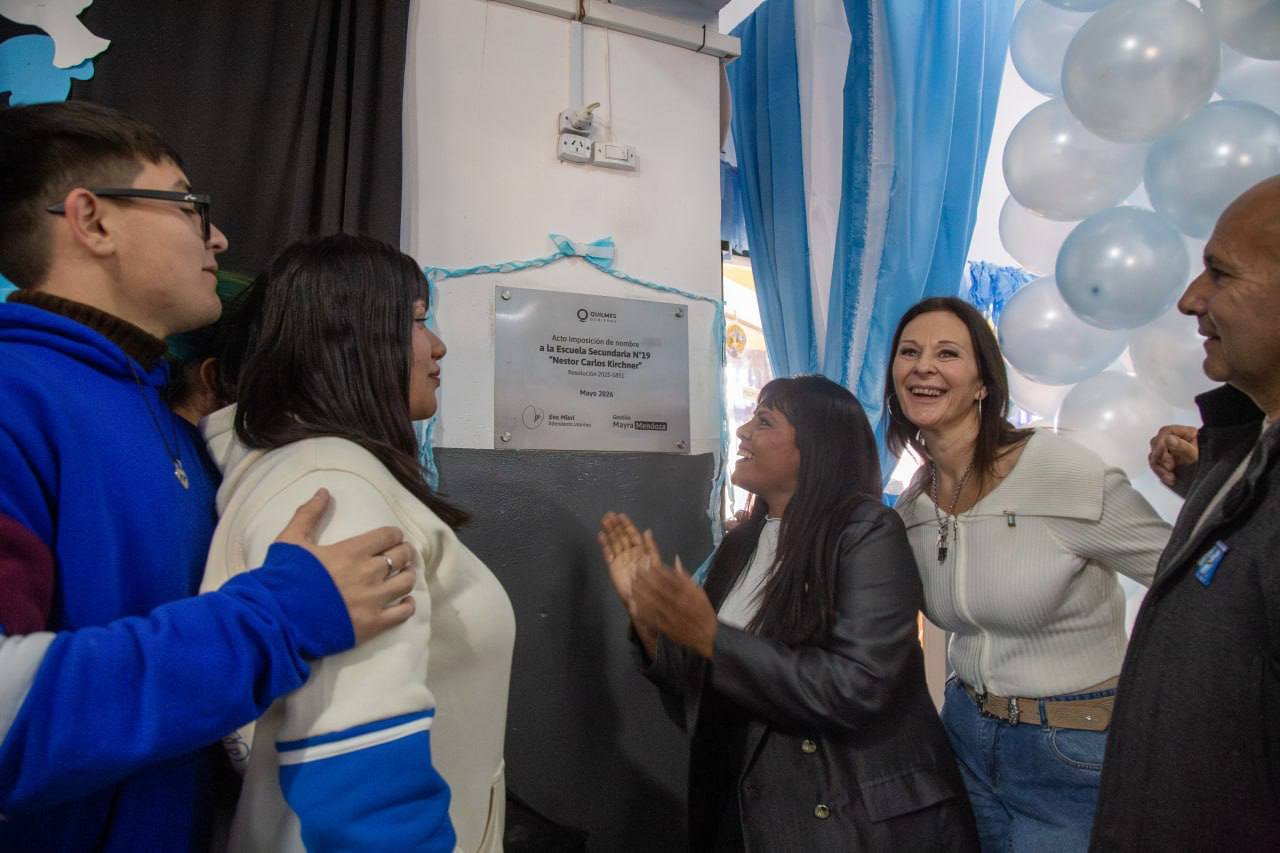 La comunidad educativa impuso el nombre «Néstor Carlos Kirchner» a la EES N°19 de Quilmes Oeste